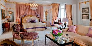 Royal Suite, Hotel Plaza Athenee (Source: Dorchester Collection)